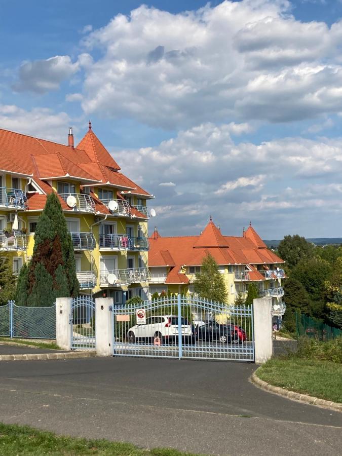 Libellula Apartman Hévíz Exterior foto